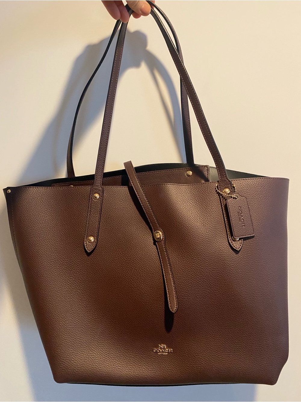 Coach Market Tote Oxblood Burgundy Pebbled Leather Gold Hardware - Picture 10 of 16